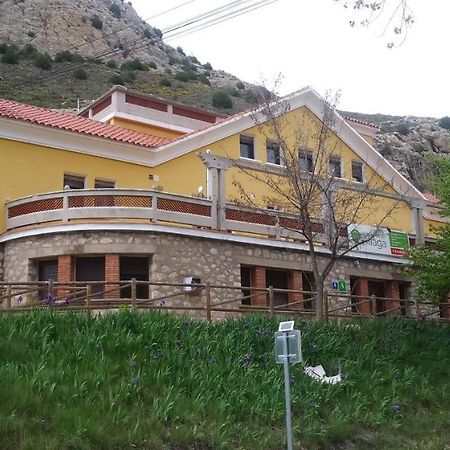 Albergue Santa Barbara Aliaga Εξωτερικό φωτογραφία