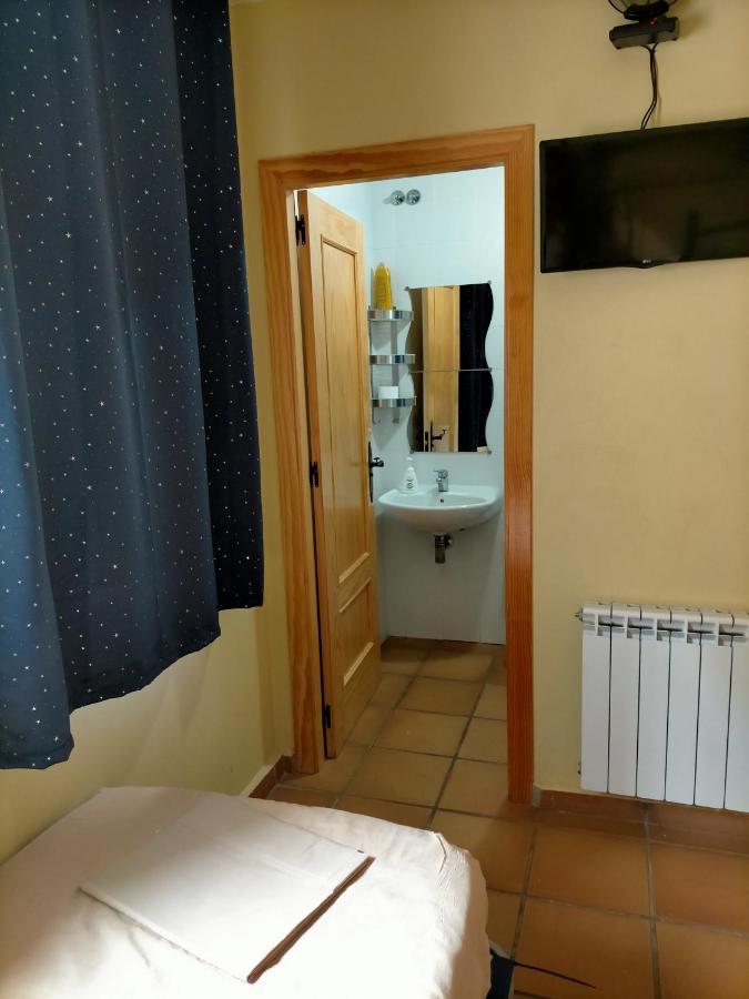 Albergue Santa Barbara Aliaga Εξωτερικό φωτογραφία